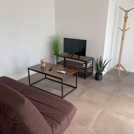 Maison Fleurs de Lys, climatisée, WiFi et Parking Privée Gratuit, Lave-Linge, Vernon Giverny Exterior foto