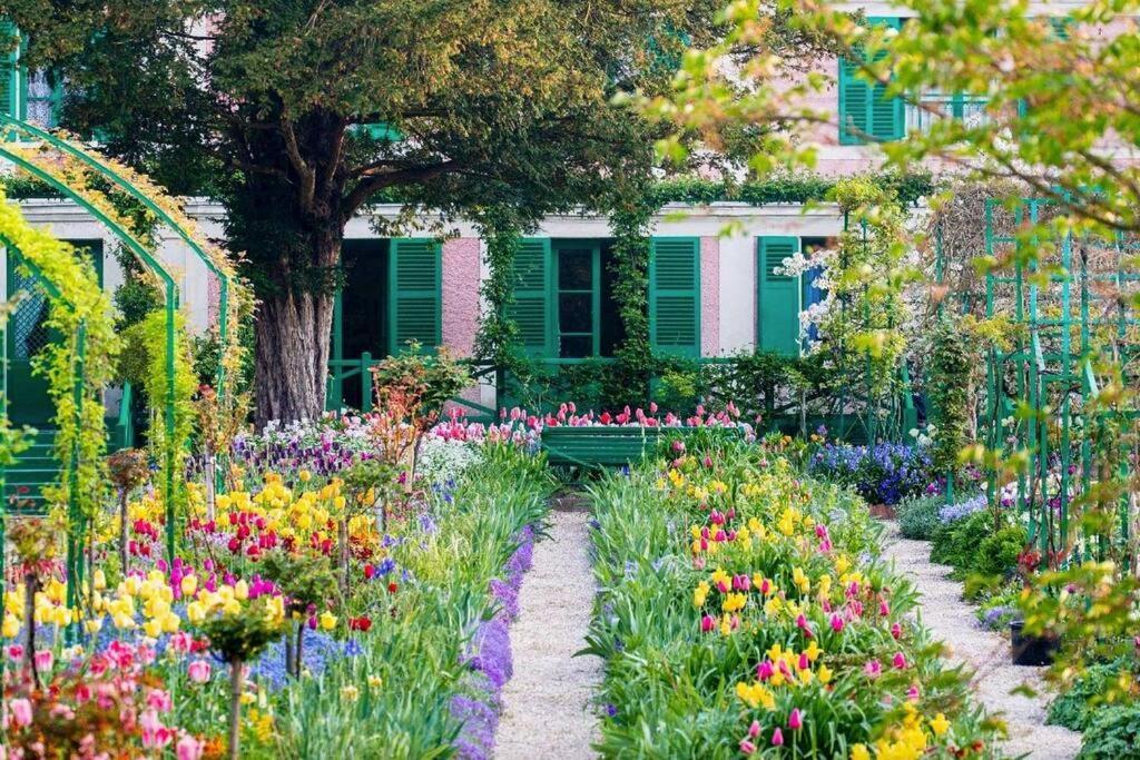 Maison Fleurs de Lys, climatisée, WiFi et Parking Privée Gratuit, Lave-Linge, Vernon Giverny Villa Exterior foto